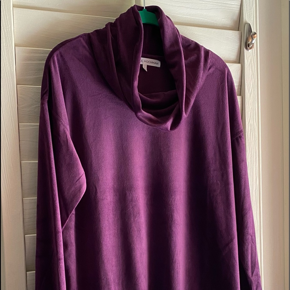 SO COZY and SOFT Deep purple cowl top